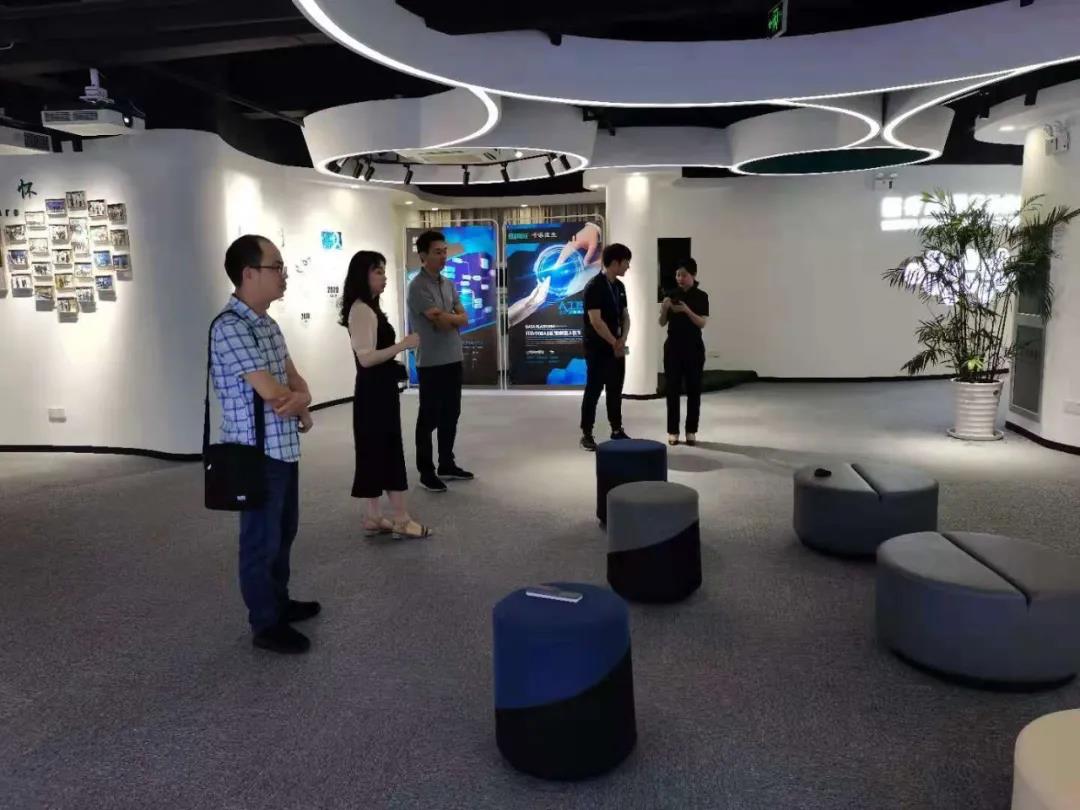 浙江省缙云县委组织部领导一行莅临谈球吧科技考察调研