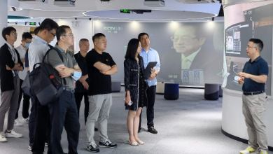 欧美同学会一行莅临谈球吧科技考察调研