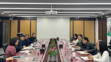 杭州师范大学原副校长、移动健康管理系统教育部工程研究中心主任杨磊一行莅临谈球吧科技考察调研