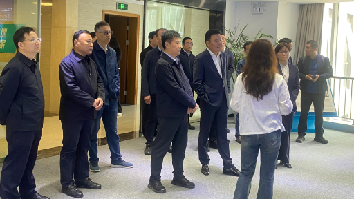 沙河市人大常委会党组书记、主任李志辰一行莅临谈球吧科技考察调研