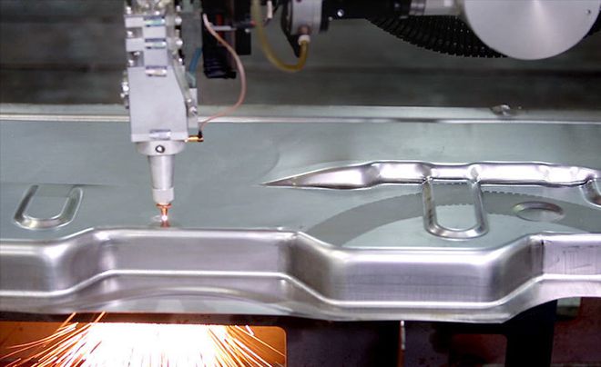 全自动激光焊接机检测(图1) 全自动激光焊接机检测(图1)