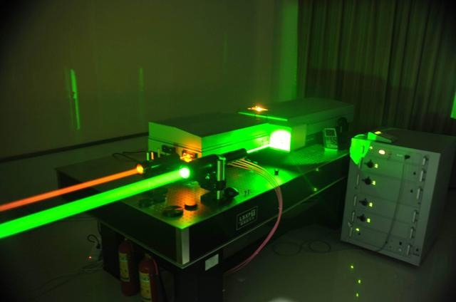 激光光源和LED光源的区别(图1) 激光光源和LED光源的区别(图1)